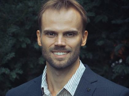 Proč ve vztahu upadá vášeň? Je to následkem milování s vybíjejícím koncem, říká Michal Gondek
