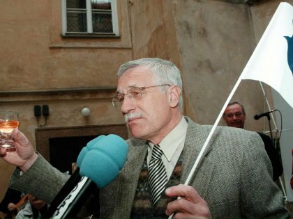 Pátek Karla Křivana: Politické strany patří do starého železa