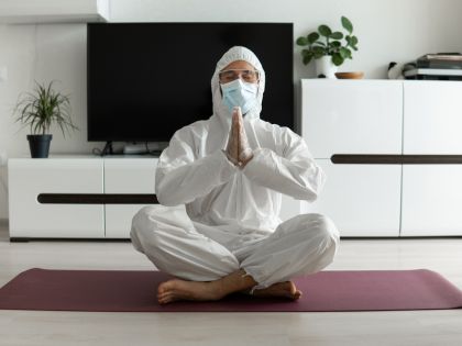 Kdo se také podílel na dezinformacích o covidu? Lidé z oboru wellness