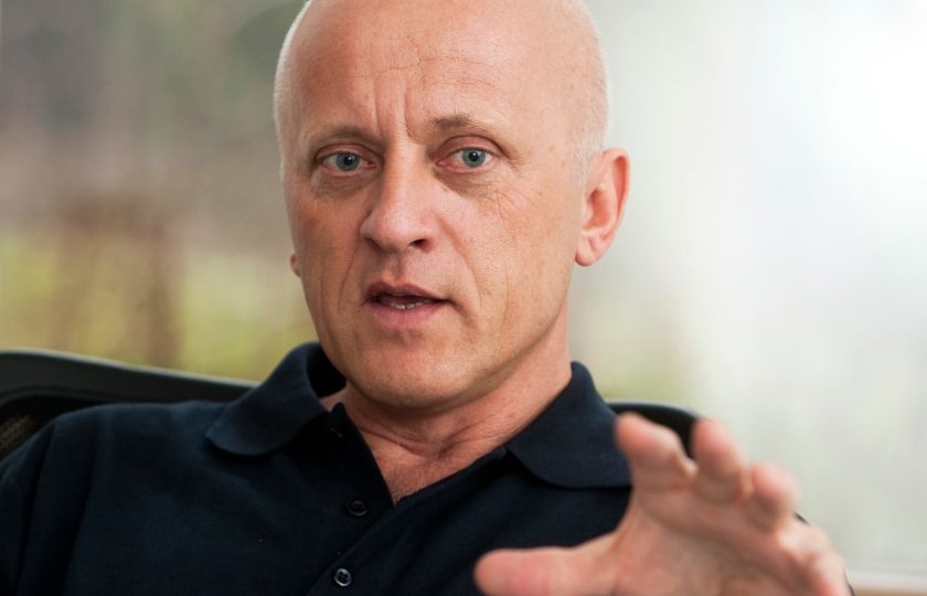 Jan Hnízdil: Chaotická represivní opatření mohou napáchat víc škody než virus